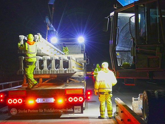 Bei den Sanierungsarbeiten auf der A2 Bei den Sanierungsarbeiten auf der A2