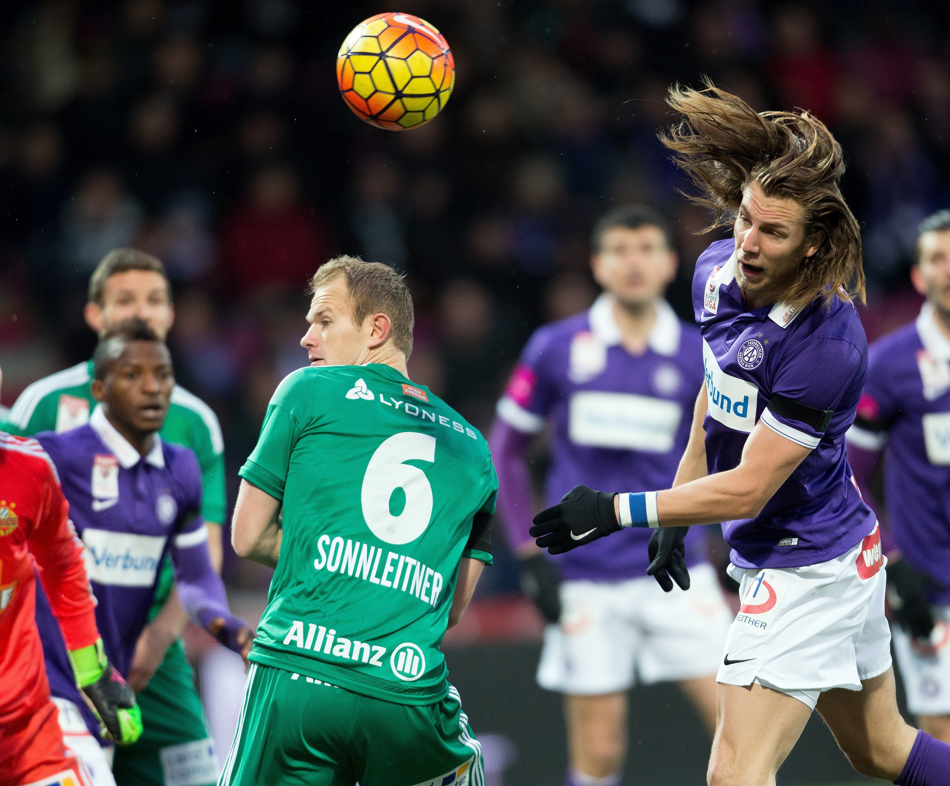 Die PKs zum Derby im Liveticker. Die PKs zum Derby im Liveticker.