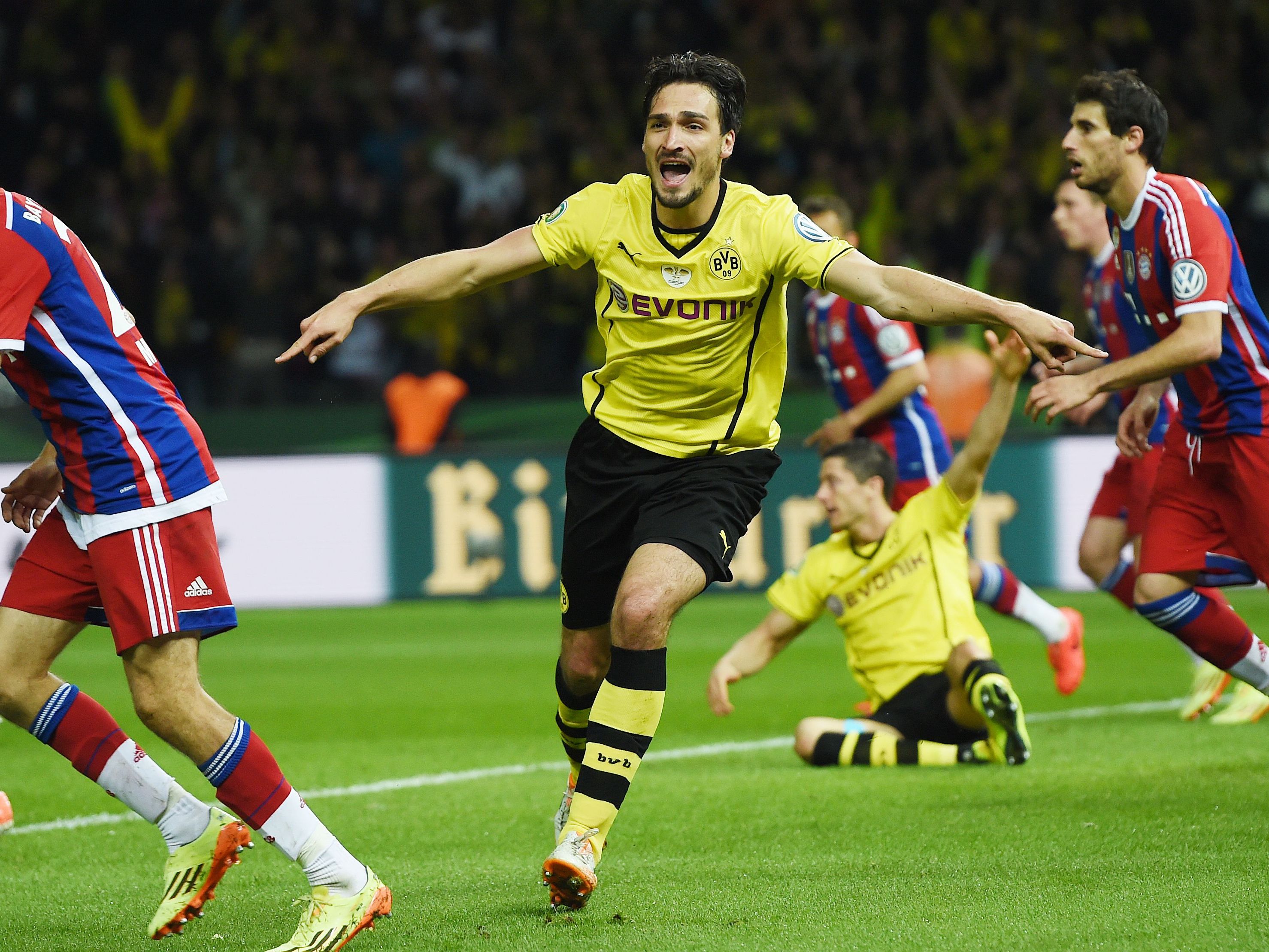 Spielt Mats Hummels bald im Trikot seiner Gegner? Spielt Mats Hummels bald im Trikot seiner Gegner?