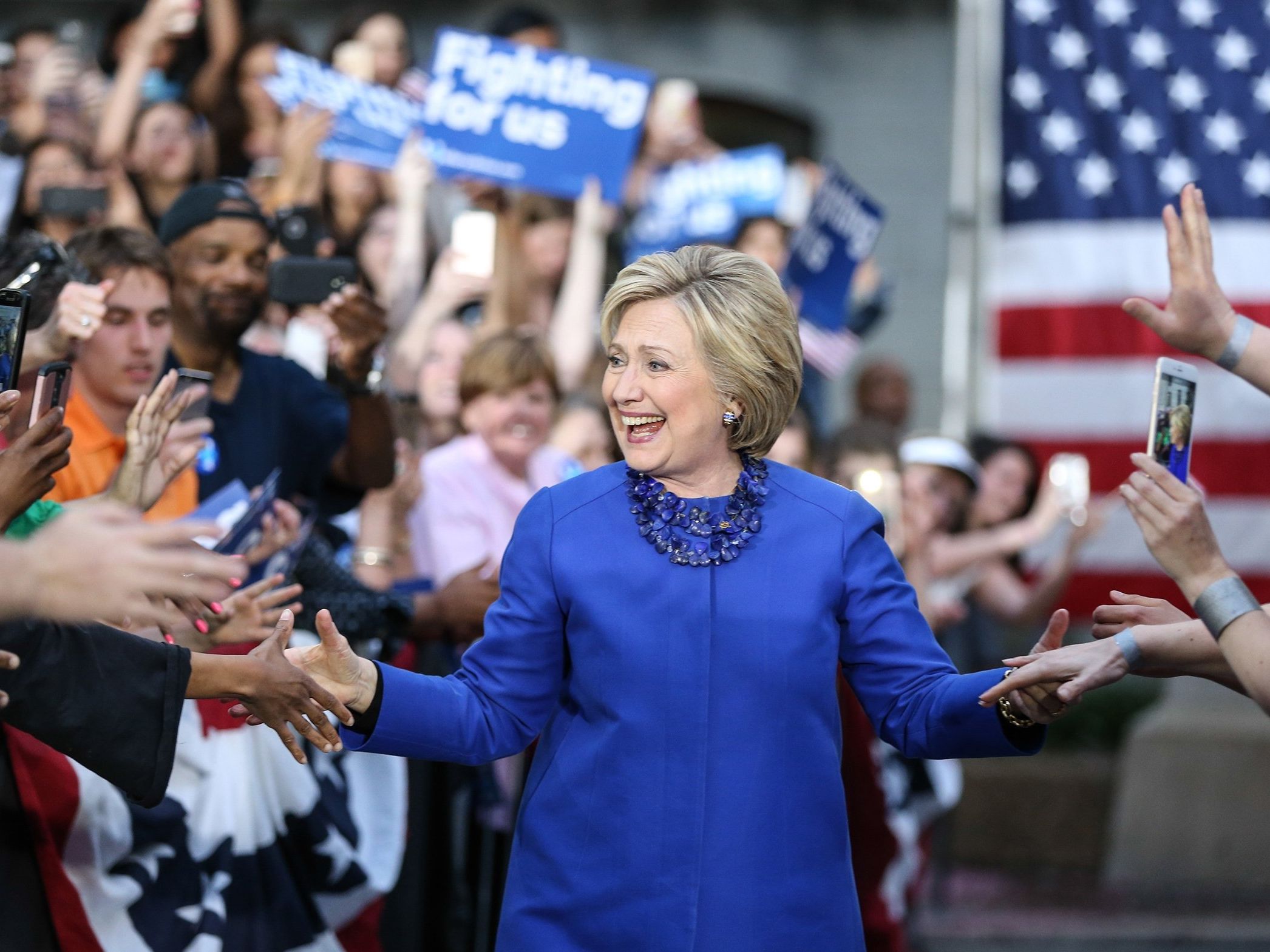 Hillary Clinton möchte 50 Prozent des Kabinetts mit Frauen besetzen. Hillary Clinton möchte 50 Prozent des Kabinetts mit Frauen besetzen.