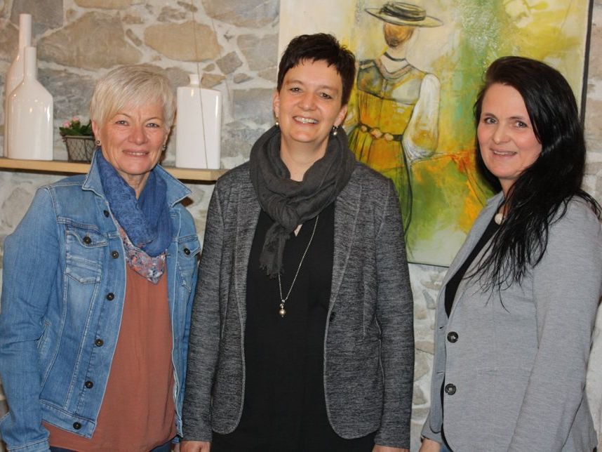 Maria Lipburger, Claudia Lässer und Simone Gmeiner-Stadelmann Maria Lipburger, Claudia Lässer und Simone Gmeiner-Stadelmann