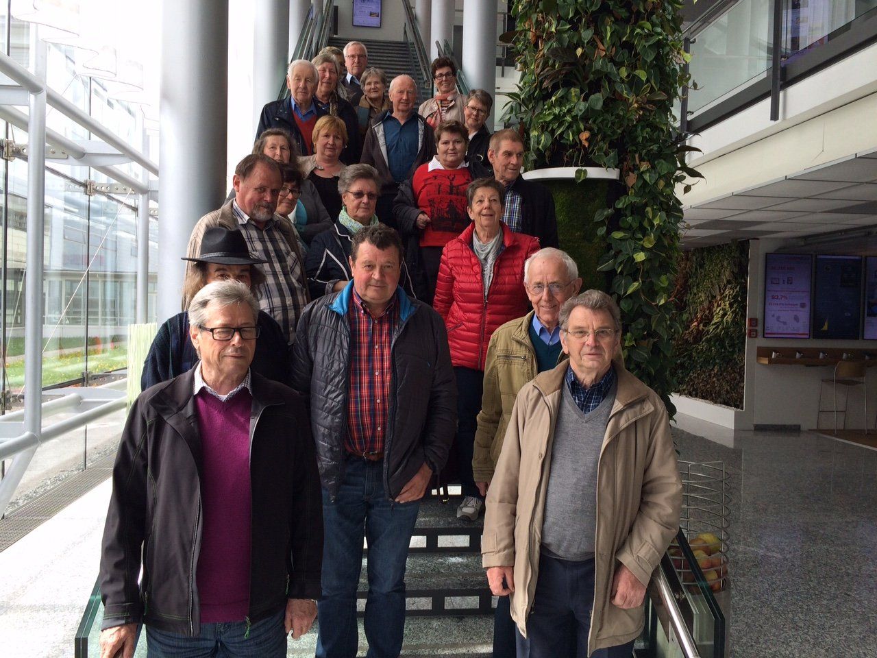 Bucher Seniorenausflug zu Russmedia nach Schwarzach. Bucher Seniorenausflug zu Russmedia nach Schwarzach.