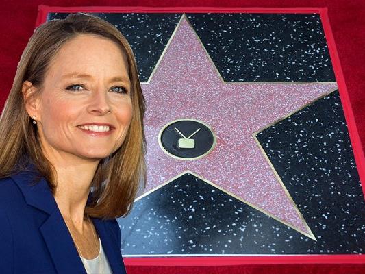Schauspielerin Jodie Foster bekommt einen Stern in Hollywood. Schauspielerin Jodie Foster bekommt einen Stern in Hollywood.