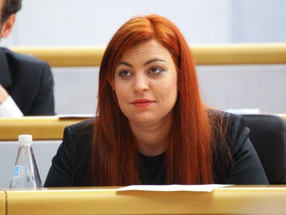 Landtagsabgeordnete Nina Tomaselli sieht noch keine Grundlage für eine Entscheidung zur Bewerbung für die Kulturhauptstadt 2024 Landtagsabgeordnete Nina Tomaselli sieht noch keine Grundlage für eine Entscheidung zur Bewerbung für die Kulturhauptstadt 2024