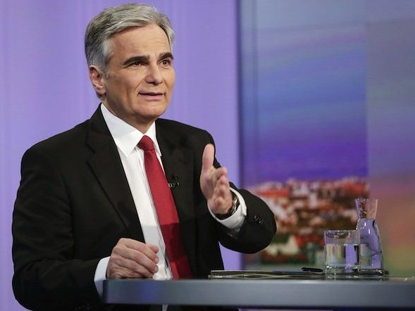 Mann solle eine Personaldebatte bei der SPÖ führen, fordert Hergovich - doch nicht über Faymann. Mann solle eine Personaldebatte bei der SPÖ führen, fordert Hergovich - doch nicht über Faymann.