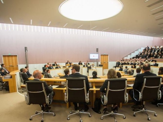Die Sitzung aus dem Vorarlberg Landtag live. Die Sitzung aus dem Vorarlberg Landtag live.