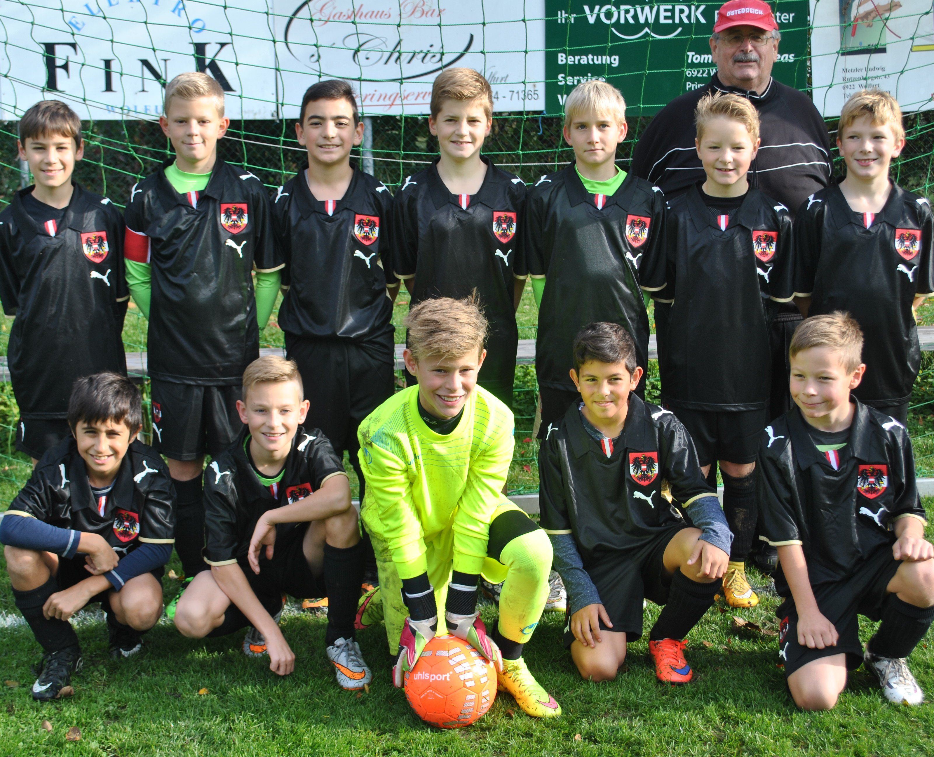 Franz Walter (hinten re) freut sich auf die Mini-Euro in Kennelbach und Wolfurt. Franz Walter (hinten re) freut sich auf die Mini-Euro in Kennelbach und Wolfurt.