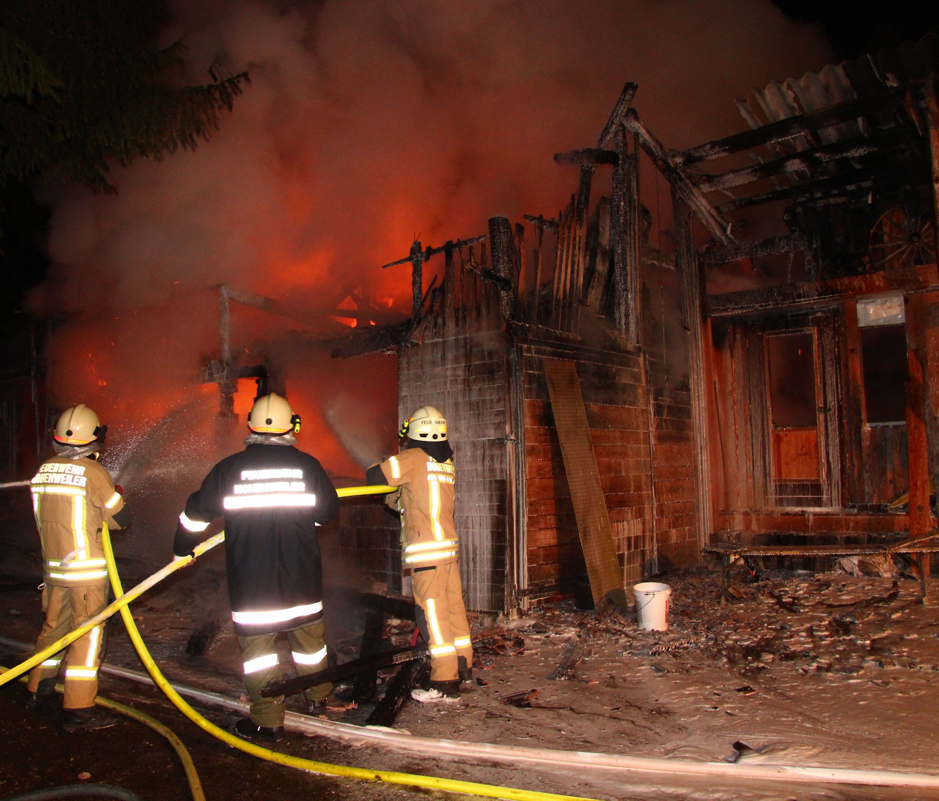 Feuerwehren rund um Hohenweiler im Großeinsatz. Feuerwehren rund um Hohenweiler im Großeinsatz.