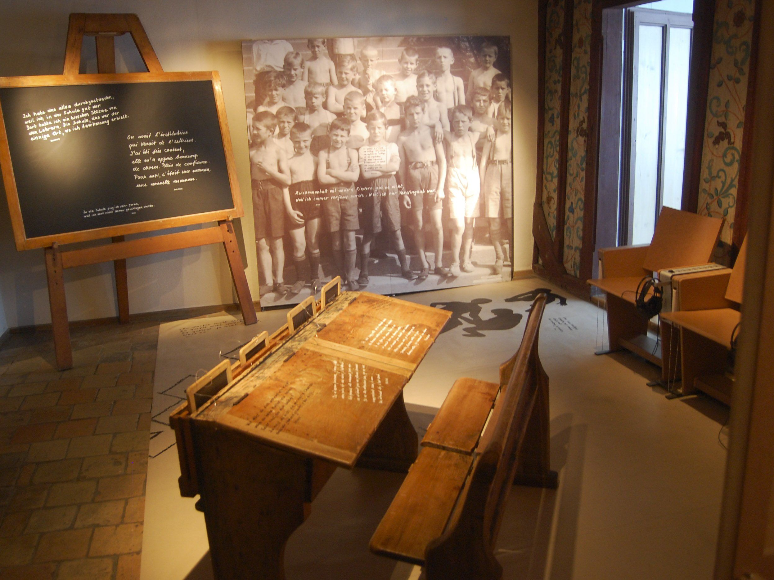 Noch 15.000 anspruchsberechtigte "Verdingkinder" - im Bild: Eine Ausstellung über "Verdingkinder" in Frauenfeld. Noch 15.000 anspruchsberechtigte "Verdingkinder" - im Bild: Eine Ausstellung über "Verdingkinder" in Frauenfeld.