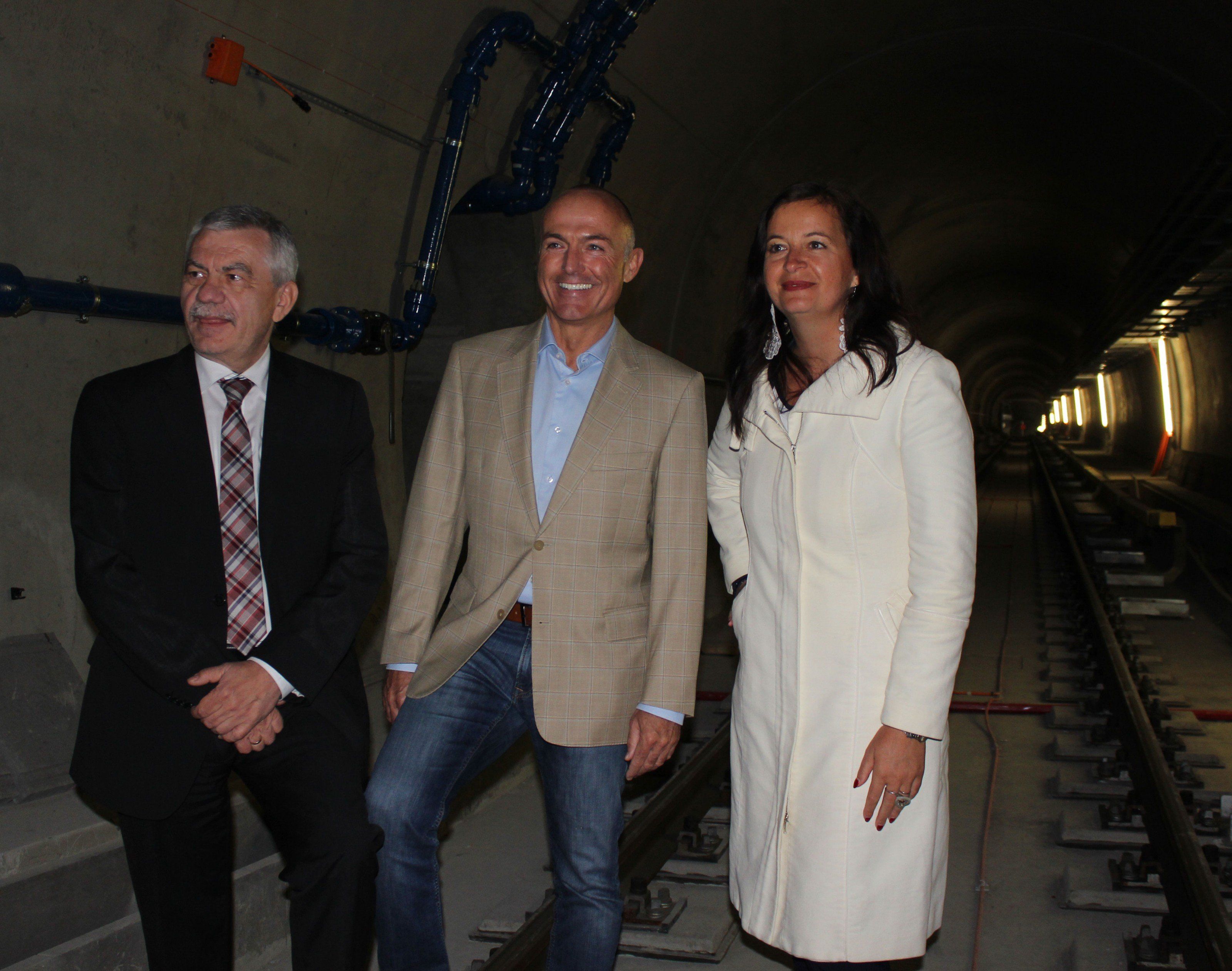Steinbauer, Klug und Sima auf Tunnelbegehung der U1-Verlängerung. Steinbauer, Klug und Sima auf Tunnelbegehung der U1-Verlängerung.