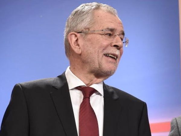 Präsidentschaftskandidat Alexander Van der Bellen kommt in die Stichwahl. Präsidentschaftskandidat Alexander Van der Bellen kommt in die Stichwahl.
