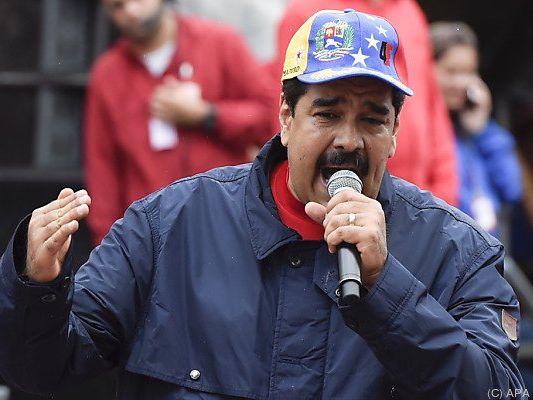 Maduro kämpft um sein politisches Überleben Maduro kämpft um sein politisches Überleben