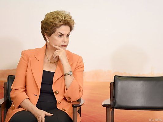 Rousseff könnte ihren Sessel bald räumen müssen Rousseff könnte ihren Sessel bald räumen müssen