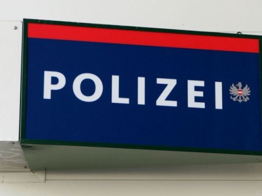 Der 28-Jährige wurde in den Verwahrungsraum gebracht Der 28-Jährige wurde in den Verwahrungsraum gebracht