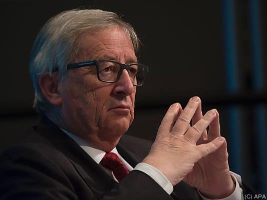 Juncker berät sich mit seinen Kommissaren