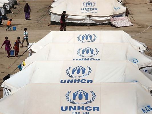 UNO fehlt Geld, um zwei Millionen Flüchtlinge in Zelten unterzubringen UNO fehlt Geld, um zwei Millionen Flüchtlinge in Zelten unterzubringen
