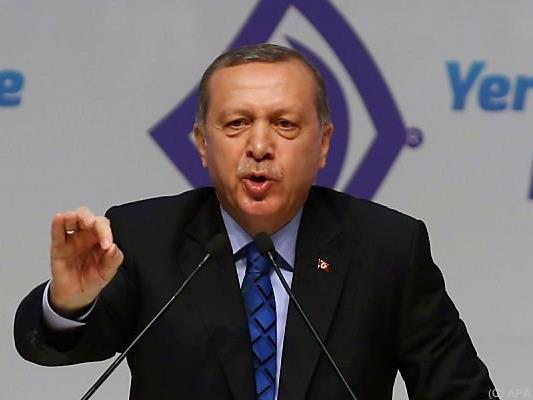 Der türkische Präsident stellt wieder Bedingungen