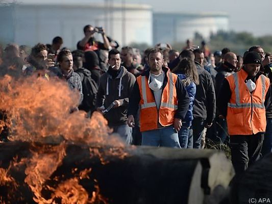 Treibstoffdepots wurden blockiert Treibstoffdepots wurden blockiert