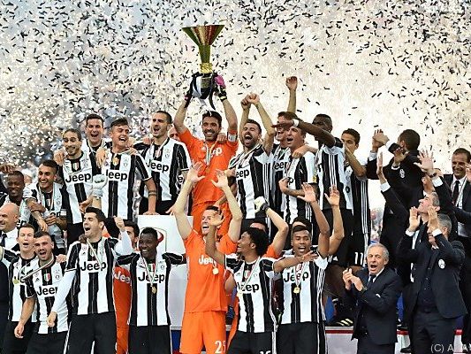 Juventus Turin feiert den 32. Meistertitel Juventus Turin feiert den 32. Meistertitel