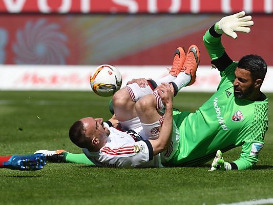 Özcan verlängerte eigentlich erst vor kurzem bis 2019 Özcan verlängerte eigentlich erst vor kurzem bis 2019