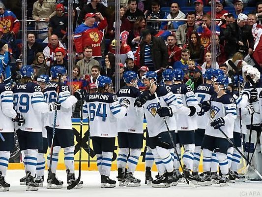 Jubel bei den Finnen nach dem Sieg über Russland Jubel bei den Finnen nach dem Sieg über Russland