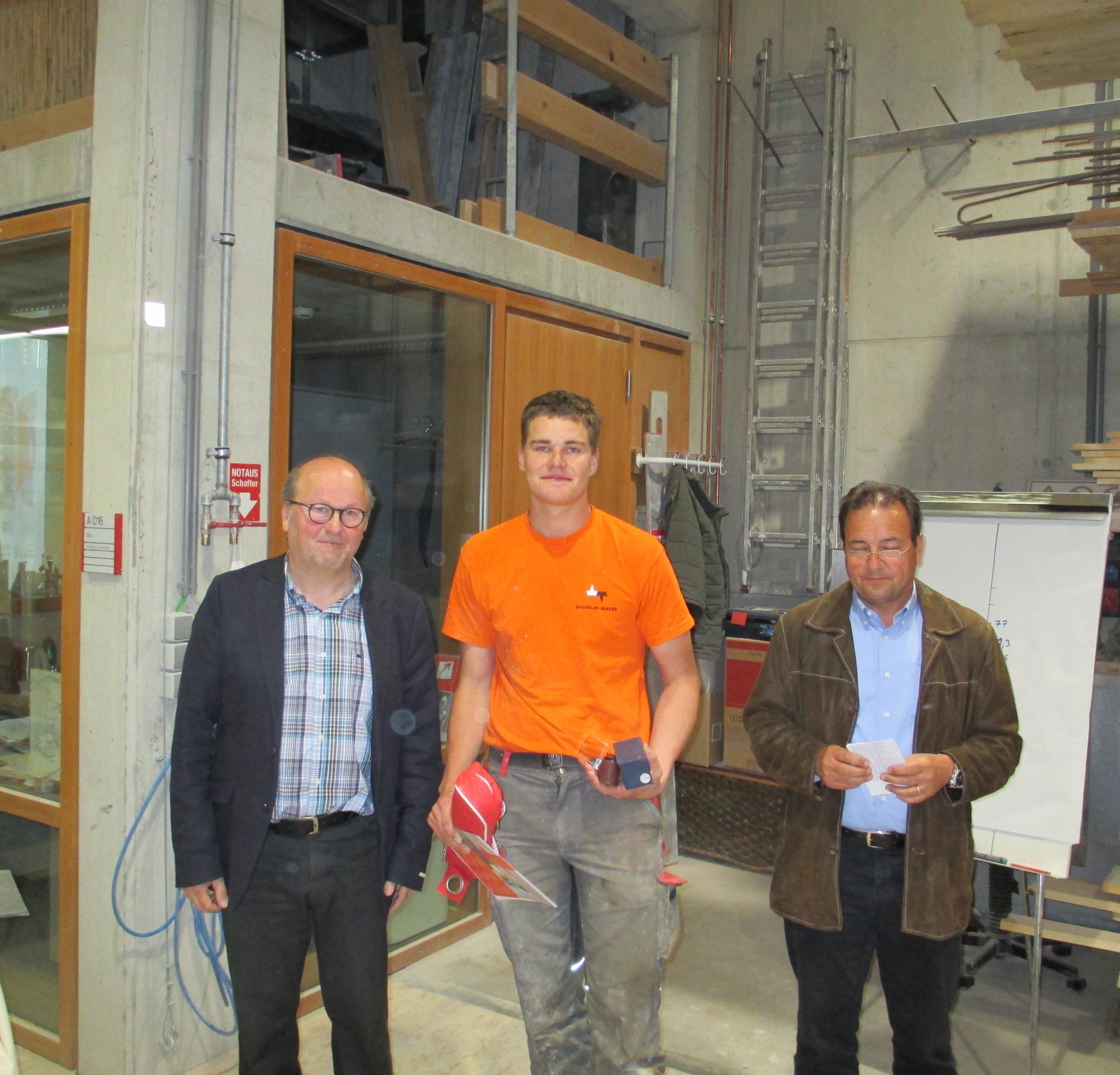 Michael Wachter bei der Preisübergabe Michael Wachter bei der Preisübergabe