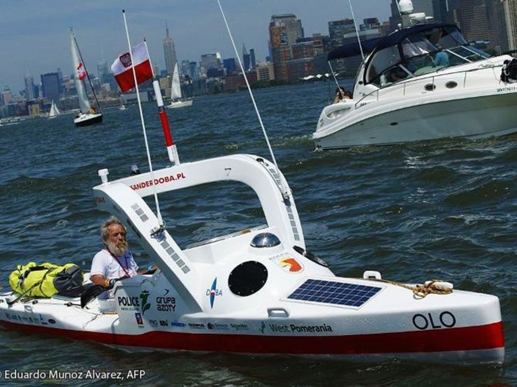 Aleksander Doba in seinem Kajak. Aleksander Doba in seinem Kajak.