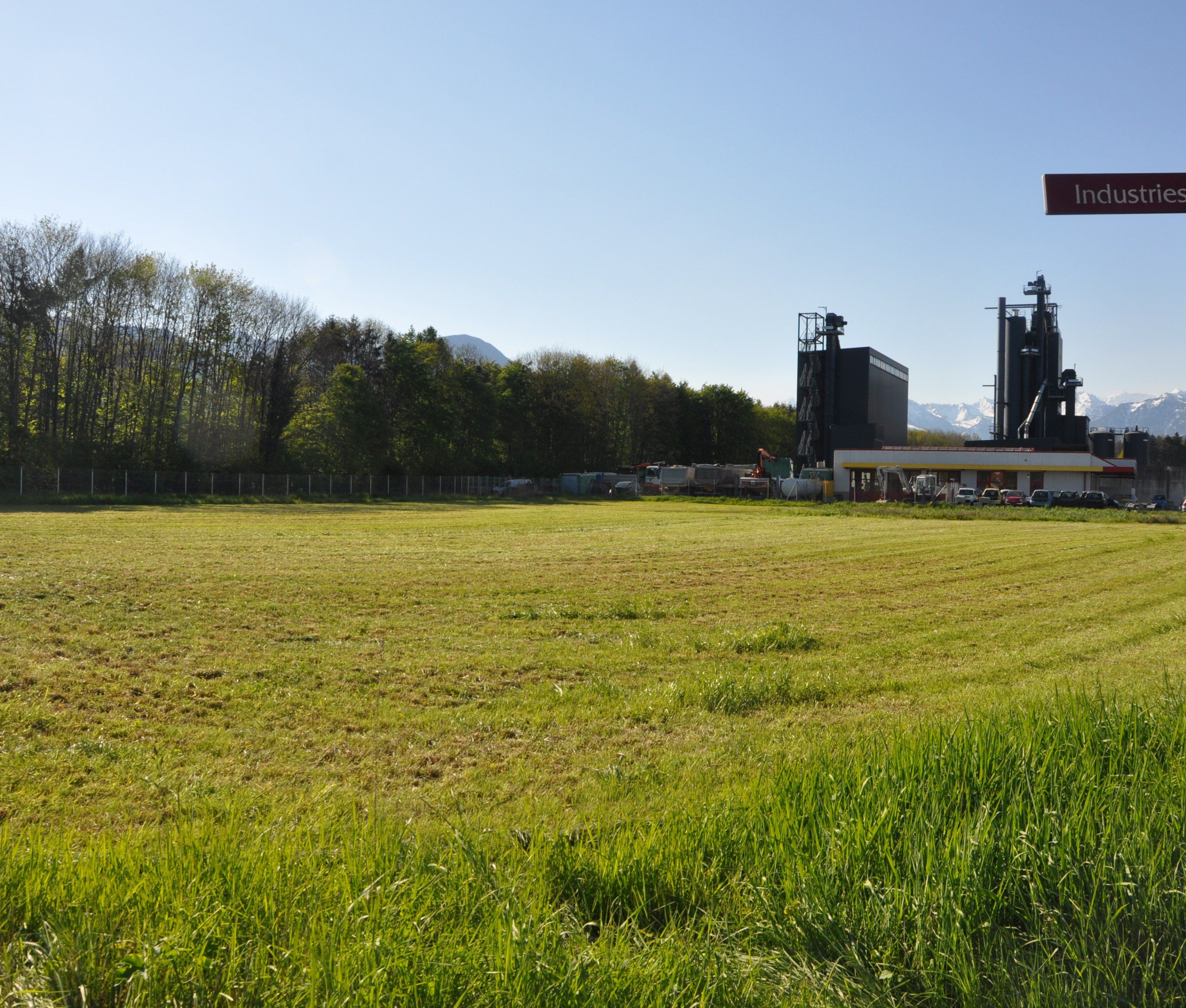 Hier, an der Treietstrasse wird ab 2017 das ASZ Vorderland errichtet. Hier, an der Treietstrasse wird ab 2017 das ASZ Vorderland errichtet.