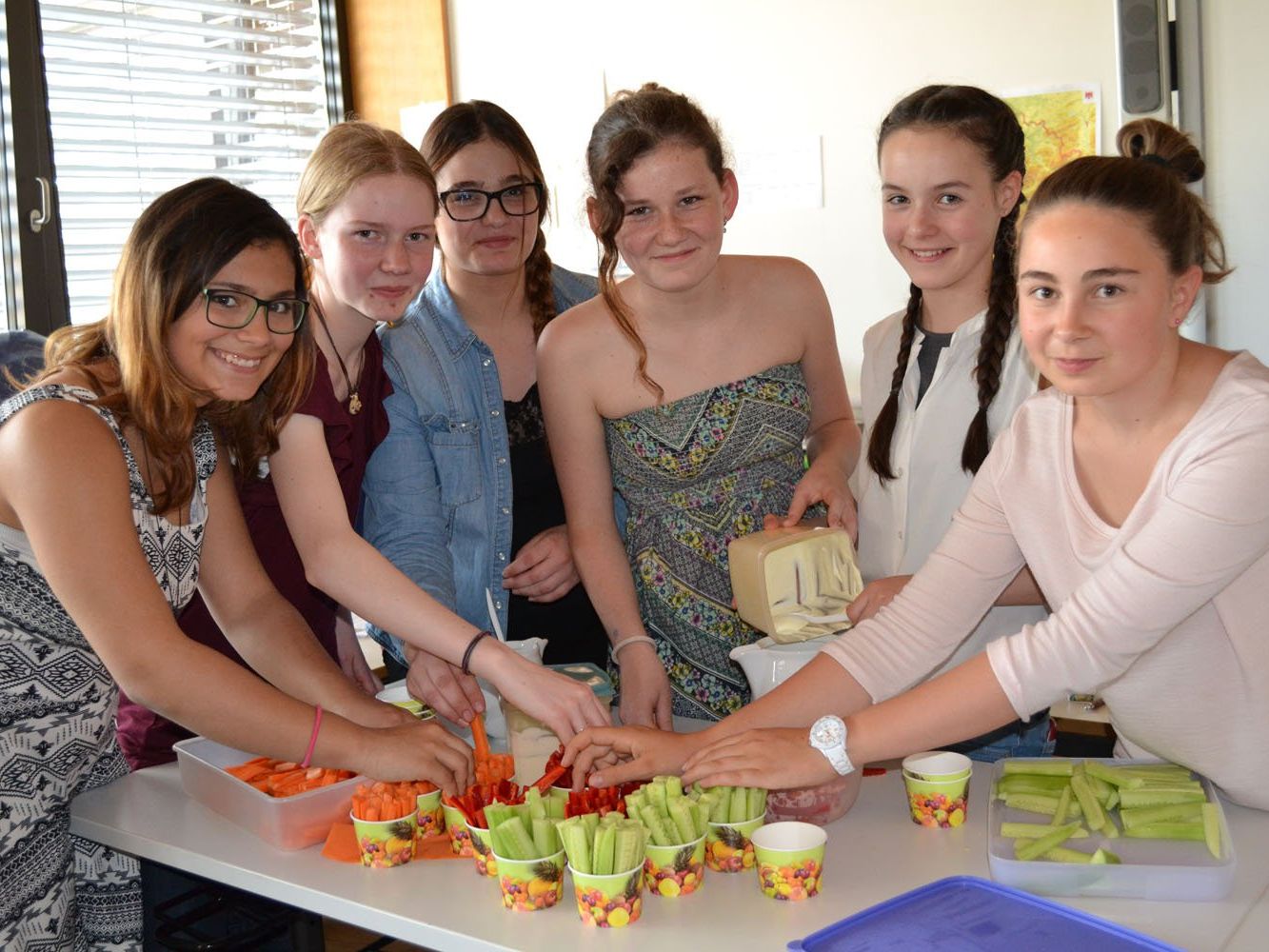 Das Fremde vertraut machen – Schulprojekt an der UNESCO-Mittelschule Bürs. Das Fremde vertraut machen – Schulprojekt an der UNESCO-Mittelschule Bürs.