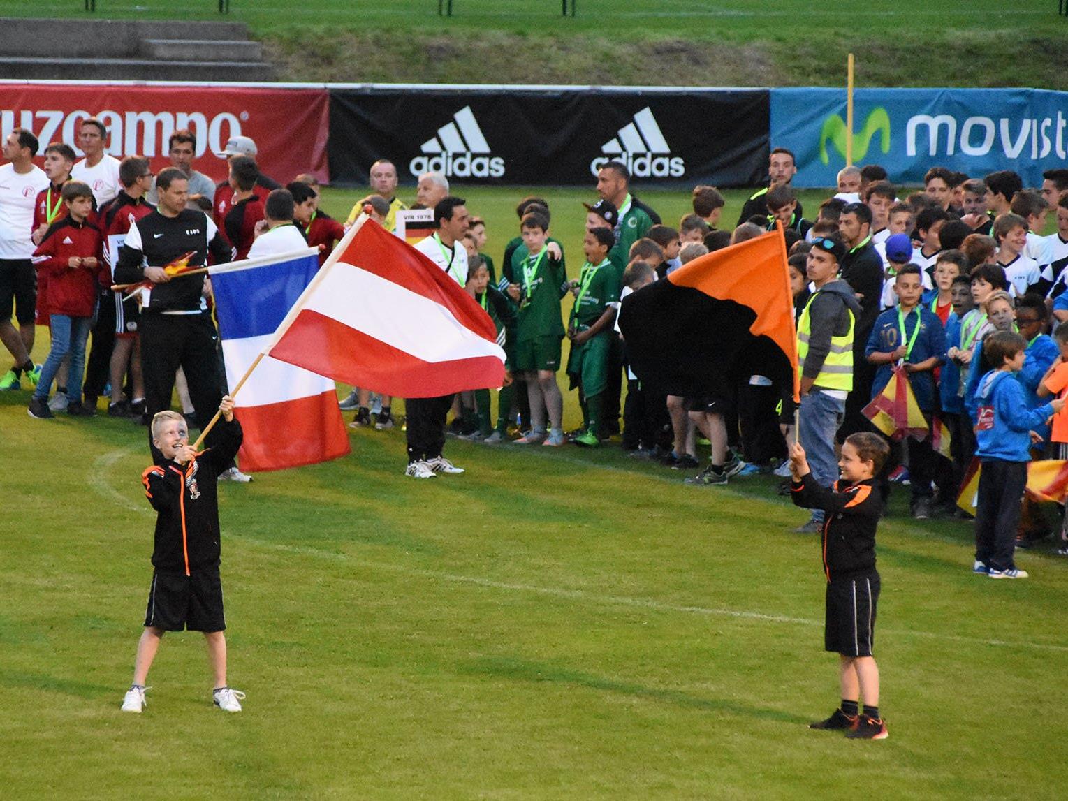 66 Mannschaften aus sechs Nationen nehmen am Fußball-Nachwuchsturnier im Montafon teil.