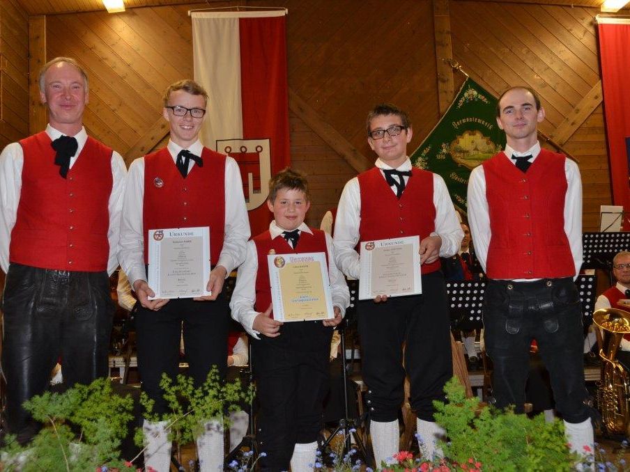 Frühjahrskonzert HM Klösterle Frühjahrskonzert HM Klösterle