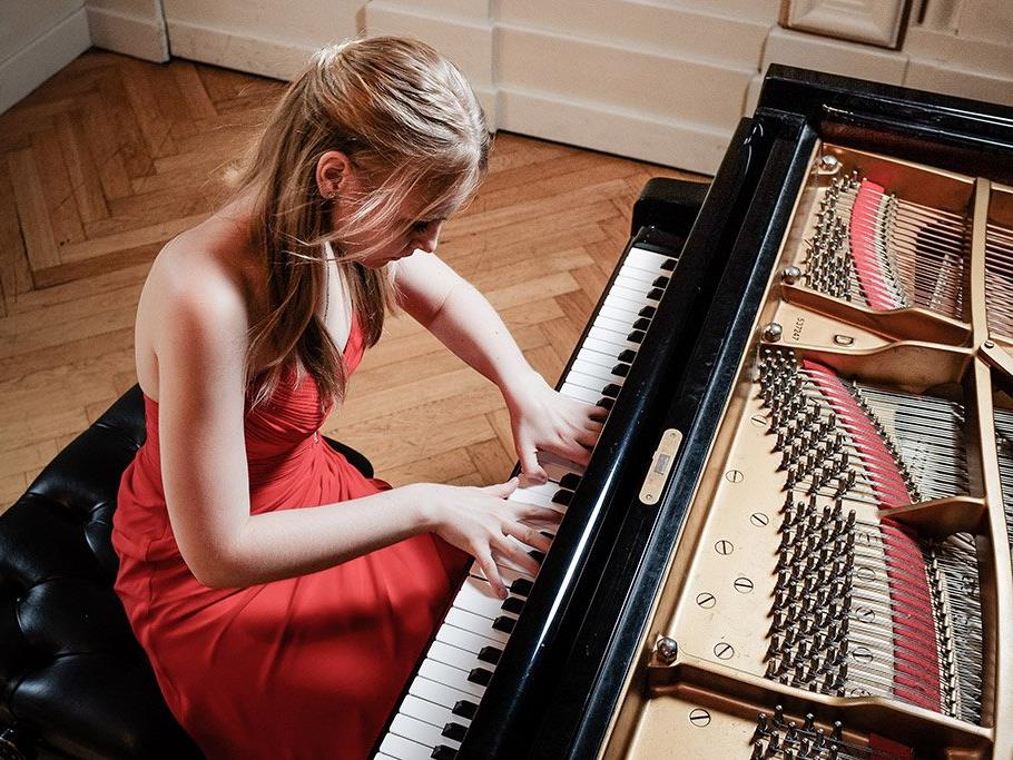 Hanna Bachmann spielt im Schlösslesaal Werke von Mozart und Brahms