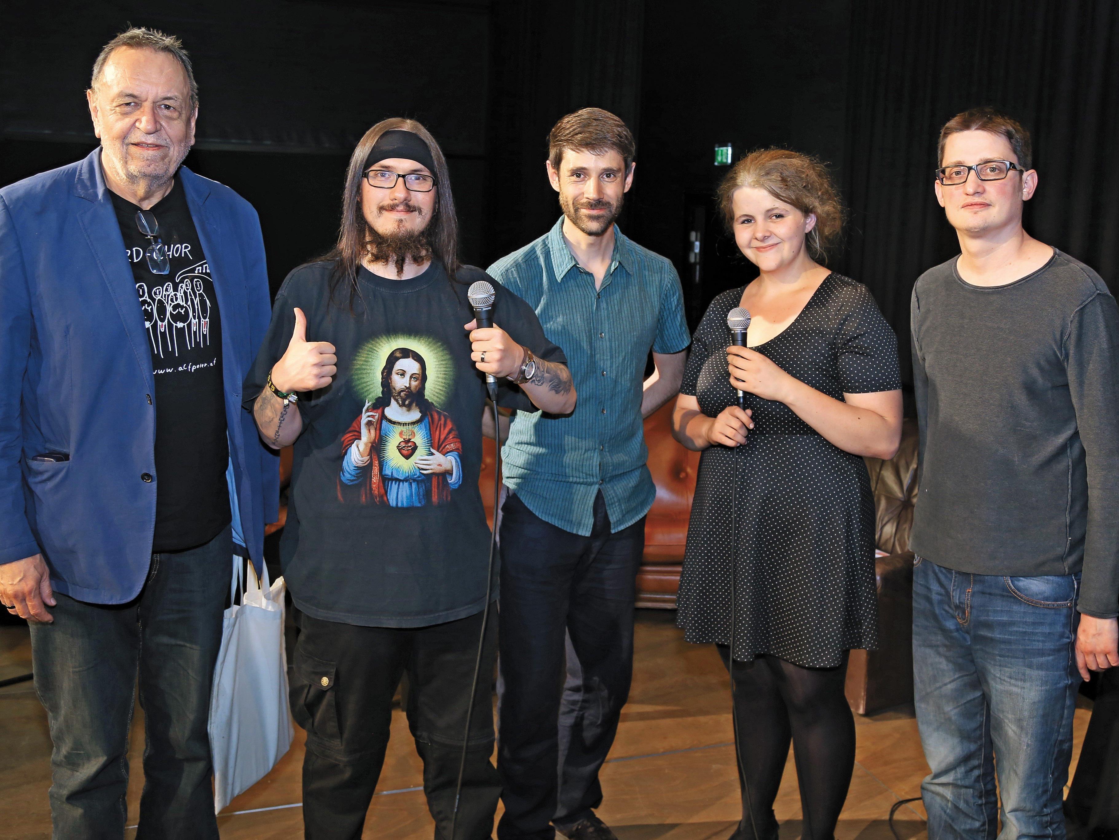 Die Poetry-Slam-Künstler: Ulrich Gabriel, J-Man, Moderator Tom Astleitner, Teresia Gröchenig und Peter Frick (v. l.).