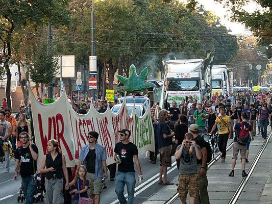 Der Hanfwandertag zieht wieder durch Wien Der Hanfwandertag zieht wieder durch Wien