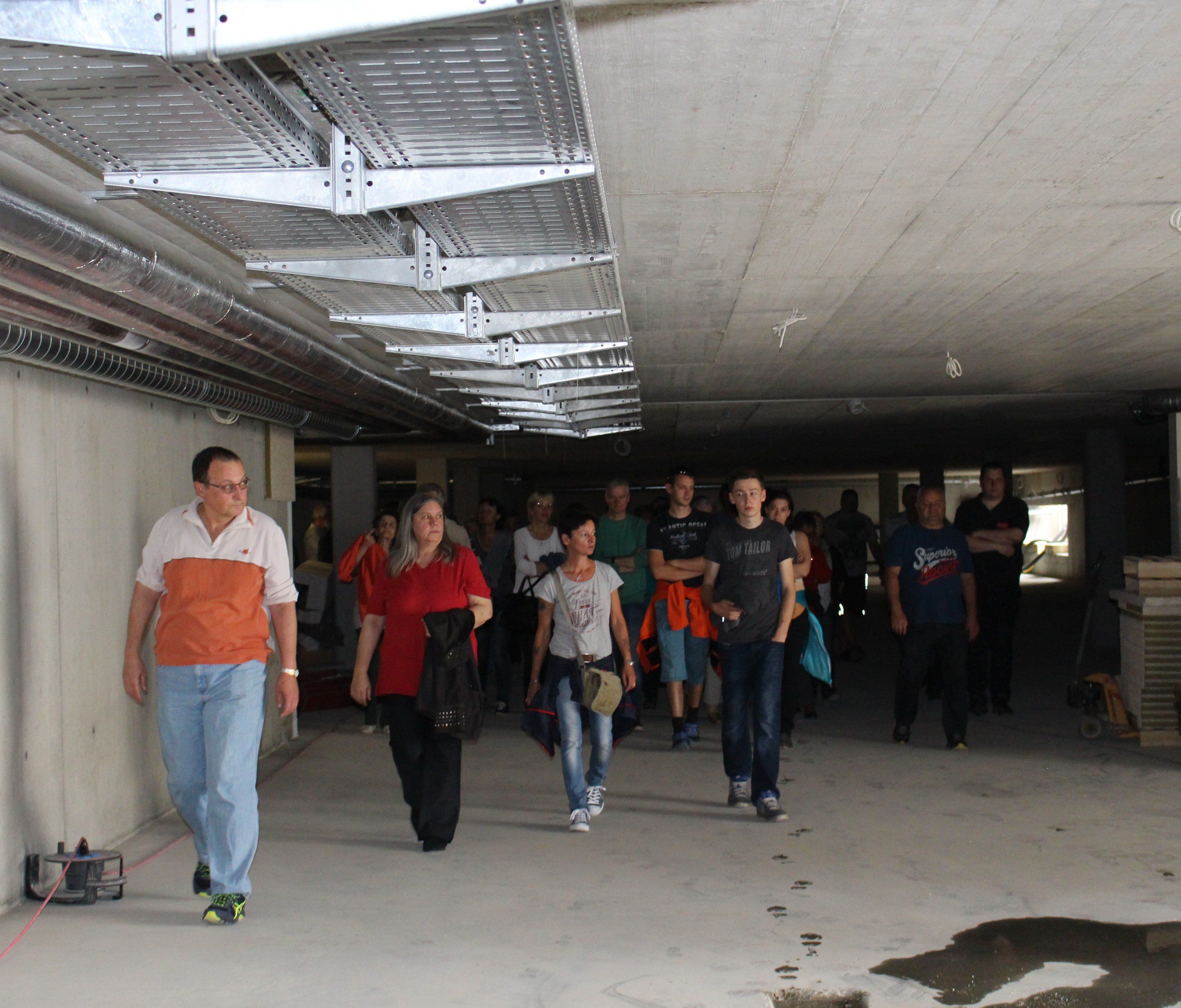 Zahlreiche Interessierte machten sich vor Ort ein Blick über das Haus Koblach Zahlreiche Interessierte machten sich vor Ort ein Blick über das Haus Koblach