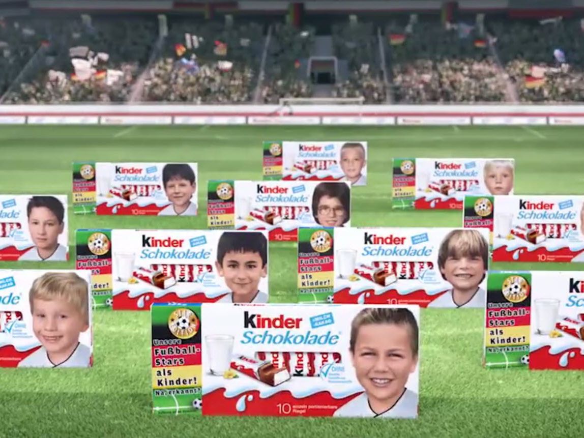 Schockoriegel mit Kinderfotos von deutschen Nationalspielern Schockoriegel mit Kinderfotos von deutschen Nationalspielern