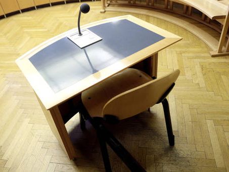 Der 26-Jährige gab an, von Südländern beraubt worden zu sein. Der 26-Jährige gab an, von Südländern beraubt worden zu sein.