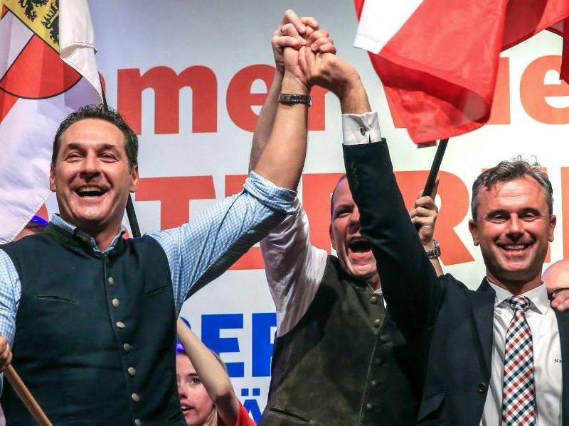 Strache und Hofer: Sie wollen bei der nächsten NR-Wahl mindestens 30 Prozent der Stimmen einfahren. Strache und Hofer: Sie wollen bei der nächsten NR-Wahl mindestens 30 Prozent der Stimmen einfahren.