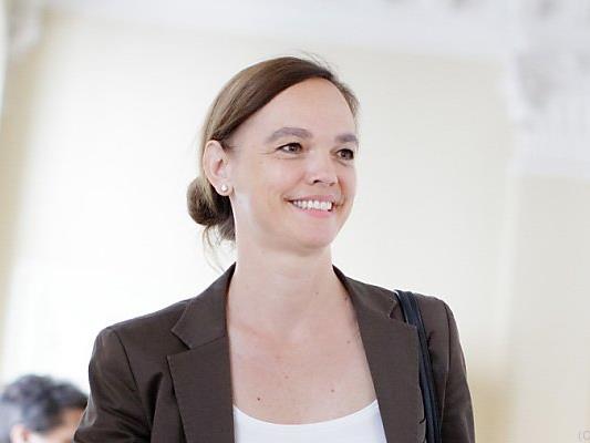 Bildungsministerin Sonja Hammerschmied