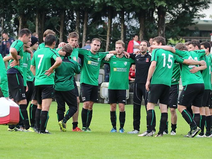 Die 1. Mannschaft nach dem Spiel in Thüringen Die 1. Mannschaft nach dem Spiel in Thüringen