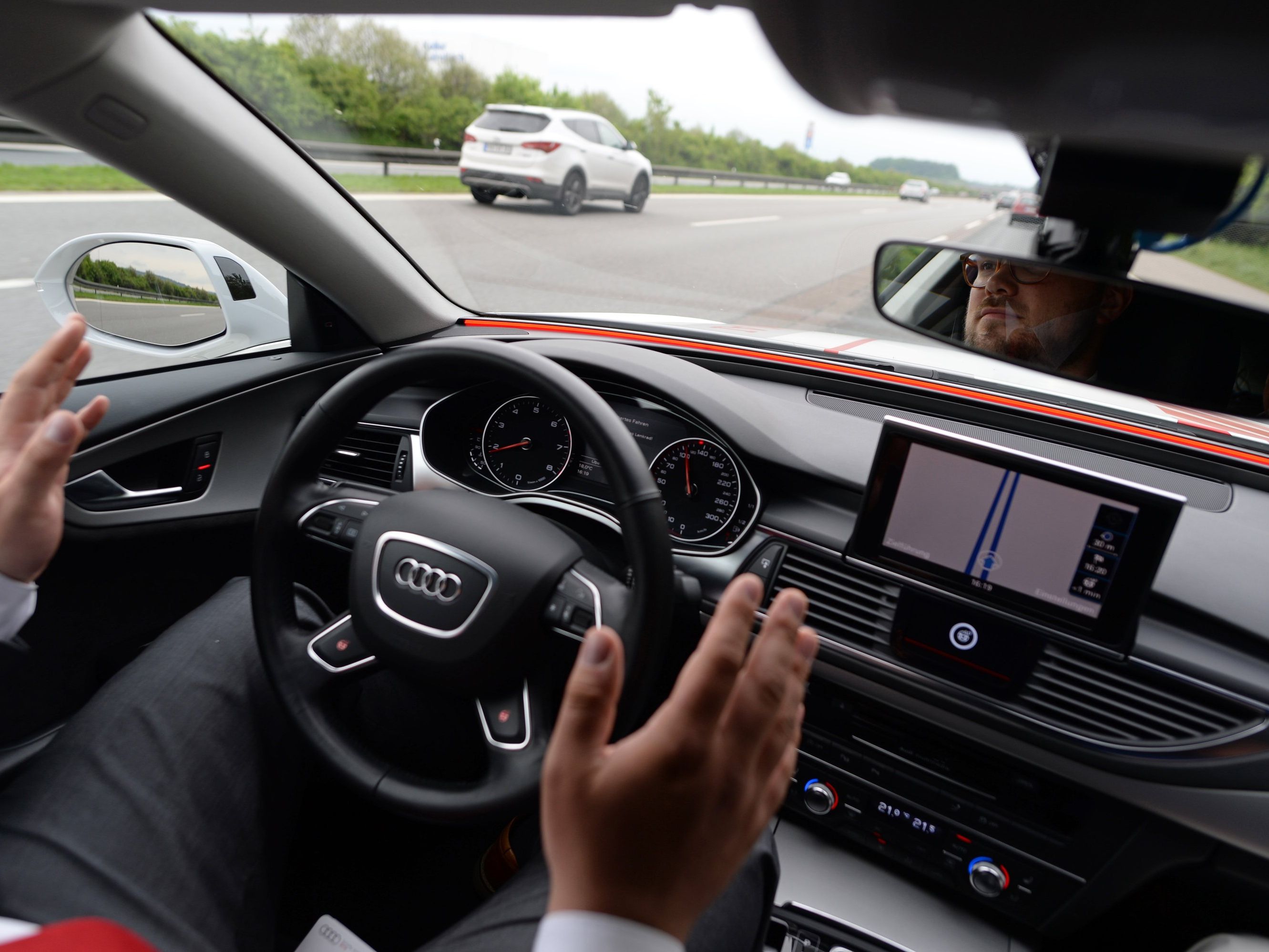 Muss man bald nicht mehr selber lenken? Muss man bald nicht mehr selber lenken?