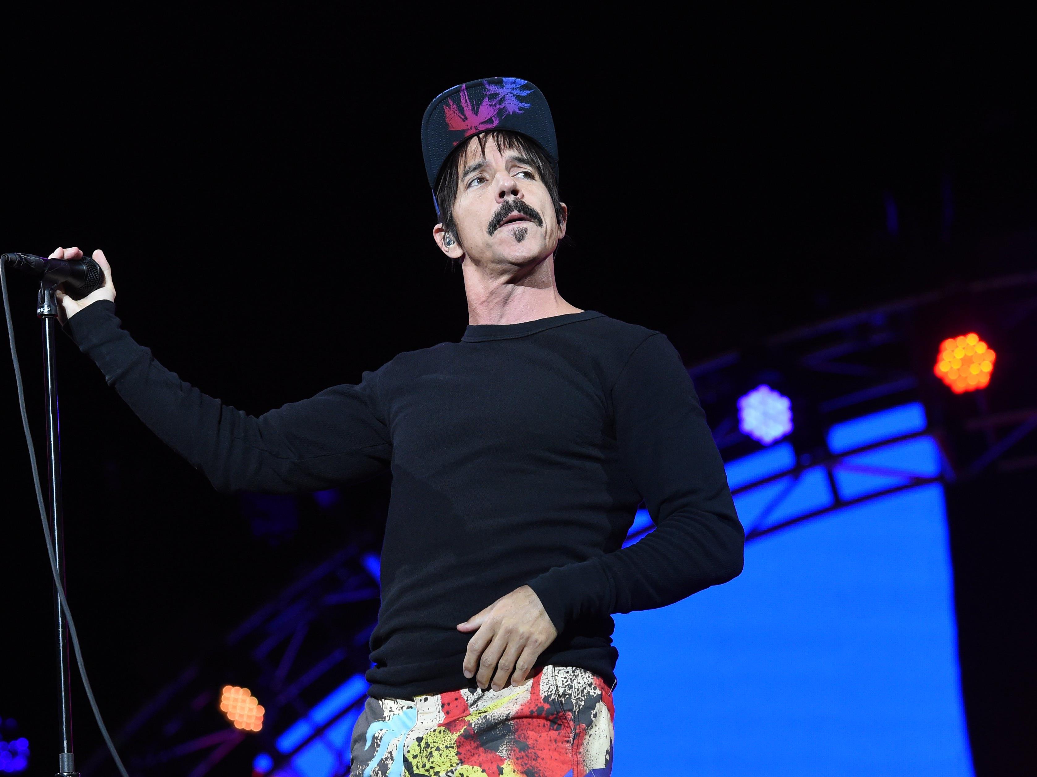 Sänger Anthony Kiedis von der Band "Red Hot Chili Peppers" bewies sich als Lebensretter. Sänger Anthony Kiedis von der Band "Red Hot Chili Peppers" bewies sich als Lebensretter.