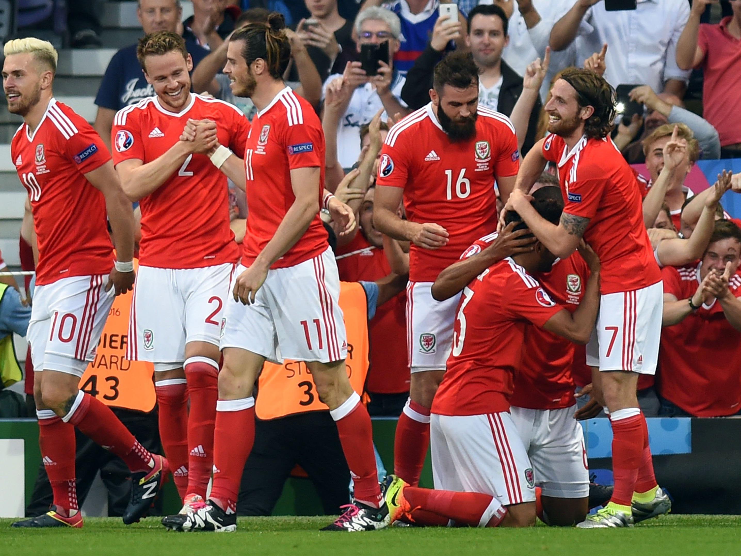 Wales feierte gegen Russland einen souveränen Sieg.