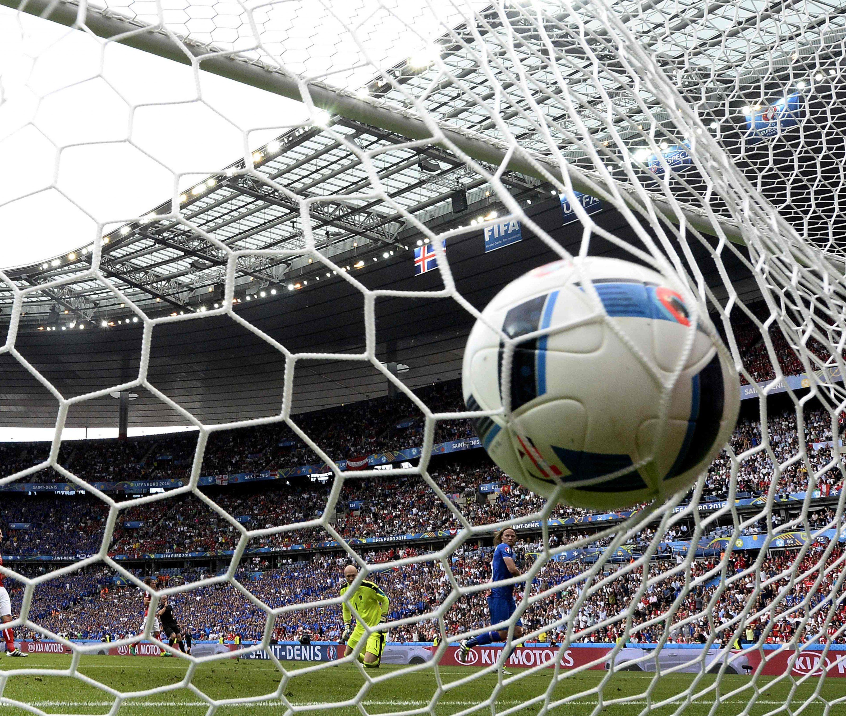 Das sind die Achtelfinal-Paarungen bei der EURO 2016 - der Weg bis zum Finale. Das sind die Achtelfinal-Paarungen bei der EURO 2016 - der Weg bis zum Finale.