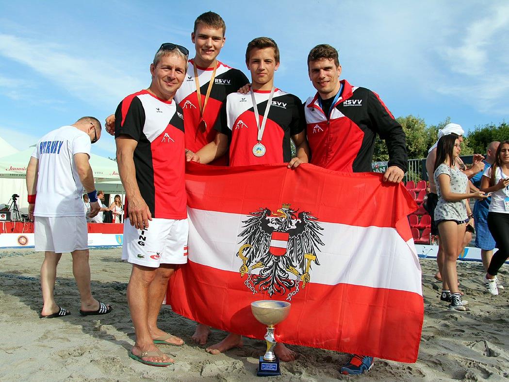 (v.l.n.r.) Kai Nöster (Nationaltrainer), Stefan Huster, Bernhard Begle (Vize-Weltmeister), Bernd Ritter (Sportlicher Leiter)