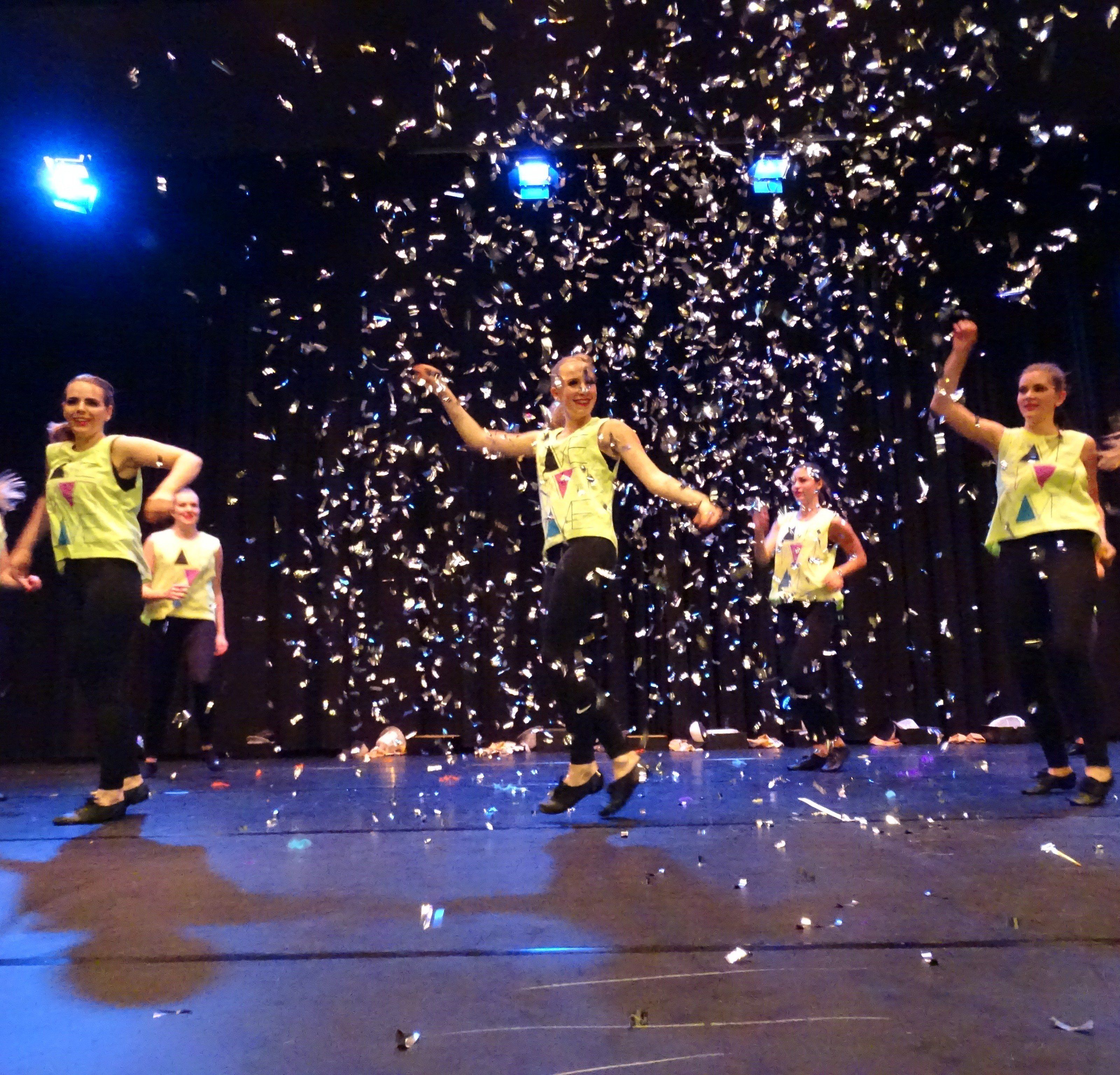 Die Abschlussaufführung des Jazzdance-Verein Bürs sorgte für super Stimmung.