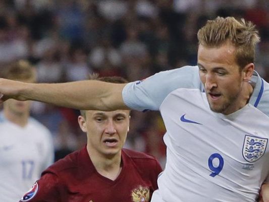 Die Slowakei trifft in Runde drei der EM-Gruppe B auf England. Die Slowakei trifft in Runde drei der EM-Gruppe B auf England.