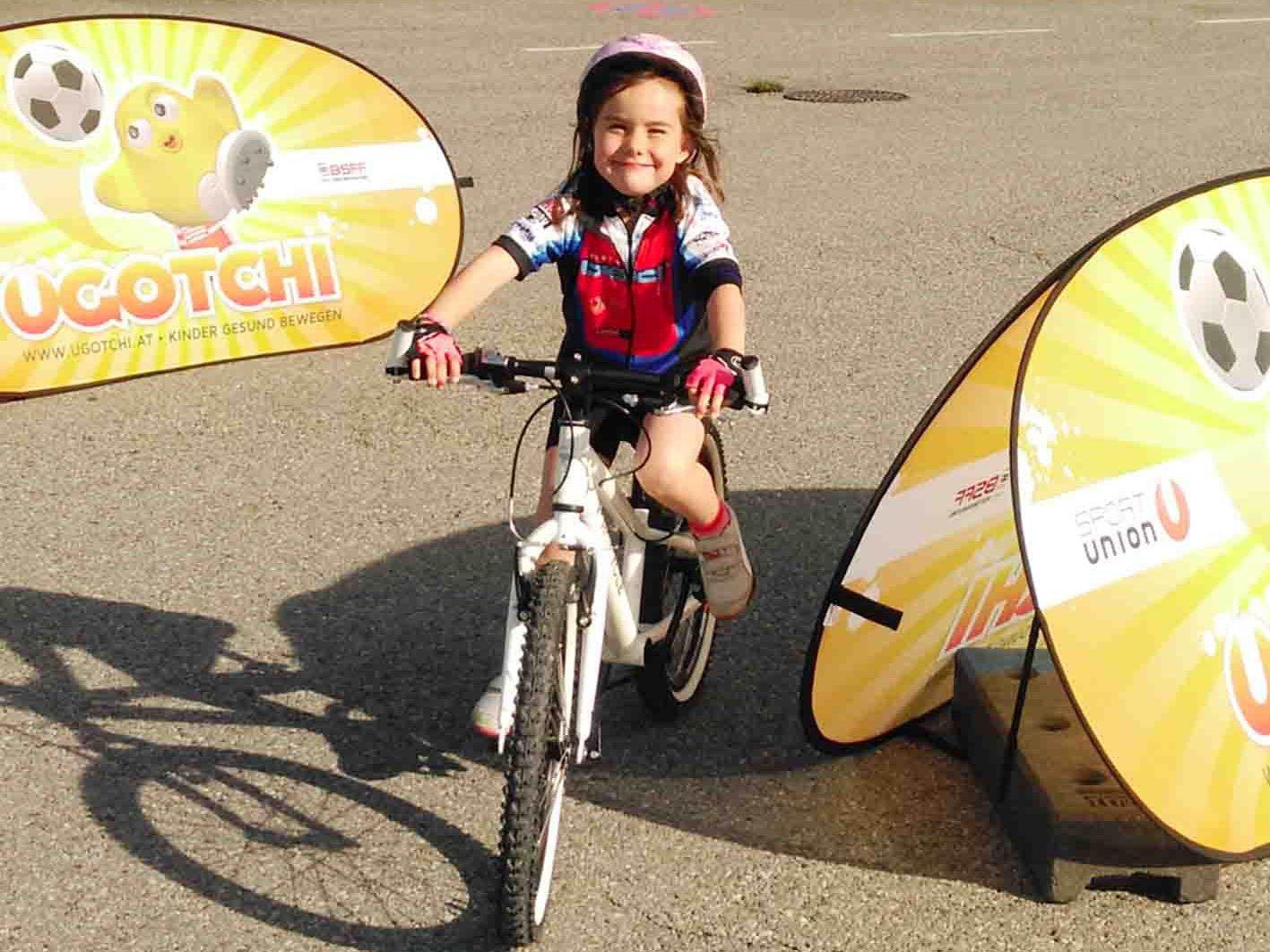 Die Kinder hatten ihren Spaß beim ersten Kids Bike Day des Cycling Teams Hohenems. Die Kinder hatten ihren Spaß beim ersten Kids Bike Day des Cycling Teams Hohenems.