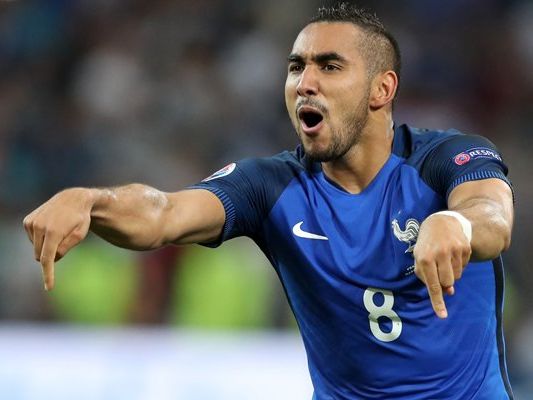 Frankreich hat sich auch durch die Tore von Dimitri Payet in der Gruppe A durchgesetzt. Frankreich hat sich auch durch die Tore von Dimitri Payet in der Gruppe A durchgesetzt.