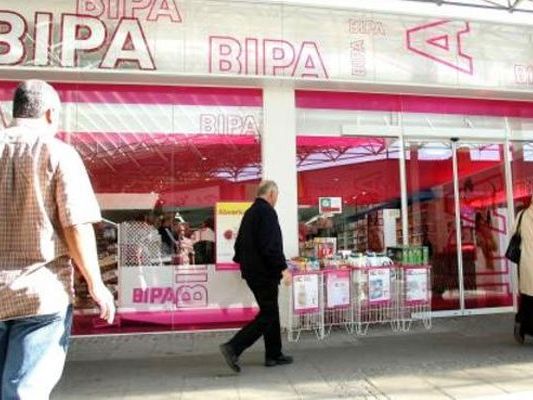 Er wollte "zu Geld kommen" und raube eine Bipa-Filiale aus. Er wollte "zu Geld kommen" und raube eine Bipa-Filiale aus.